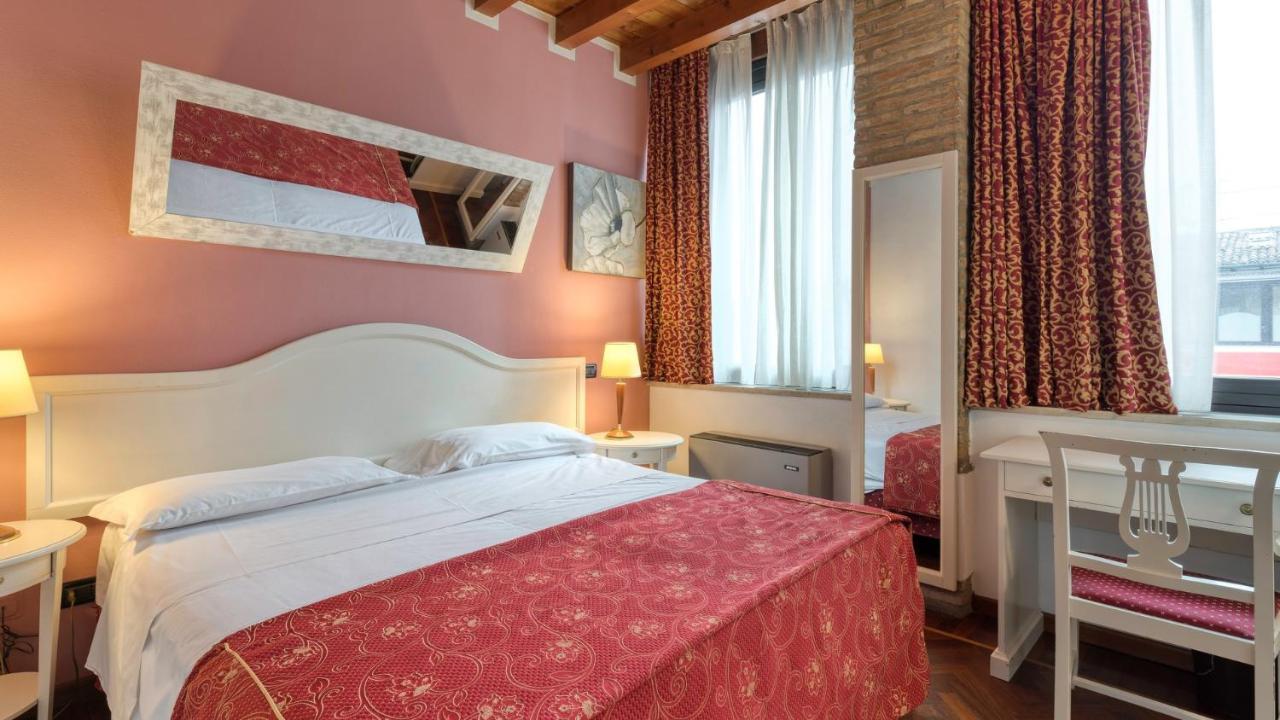 Primotel Hotel 4*