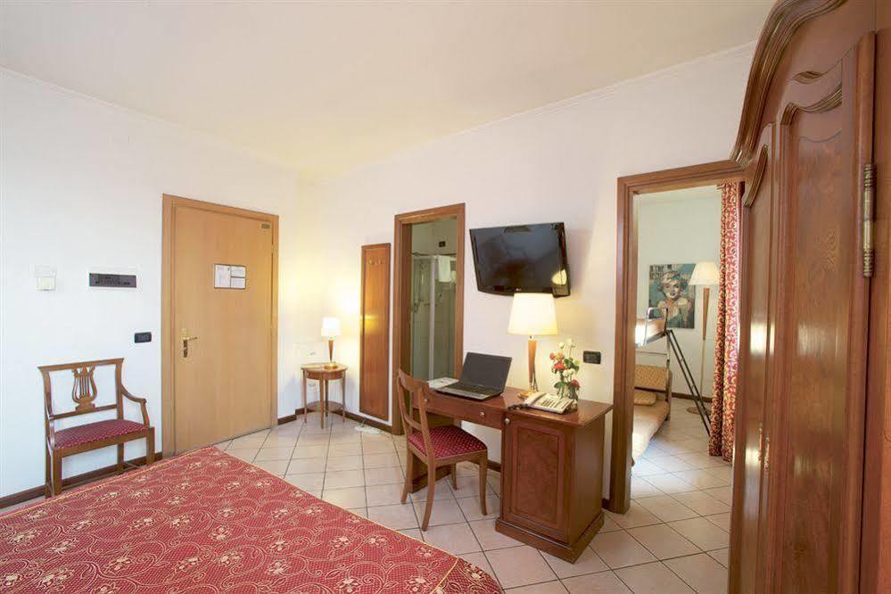 Primotel Hotel