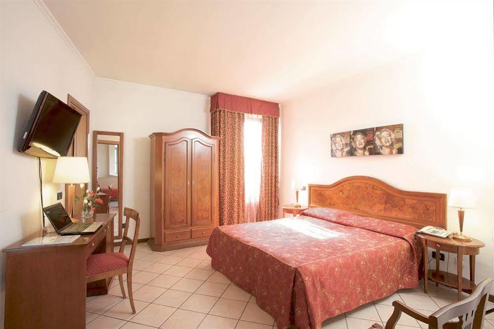 Primotel Hotel
